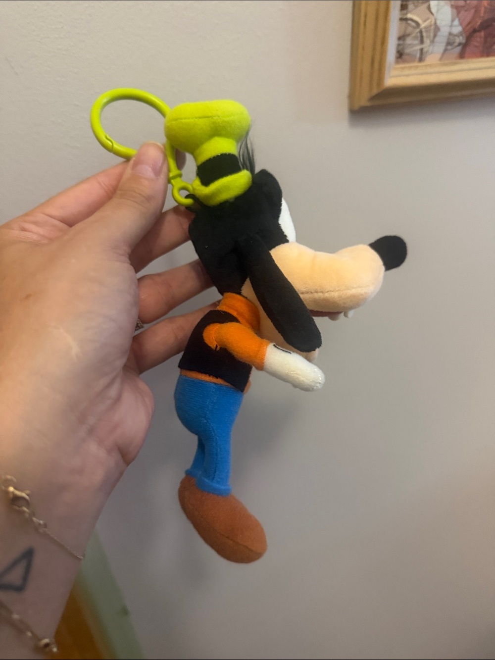 Disney Goofy Plush Dog Toy Keychain - Black, Blue, Brown, Green, Cream - Picture 2 of 2